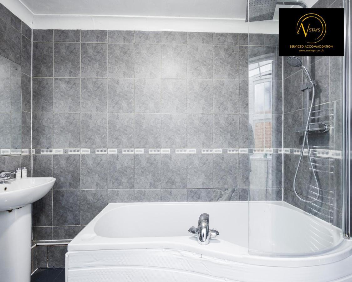2 Bedroom House By Av Stays Short Lets Croydon With Free Wi-fi Vakantiehuis Londen